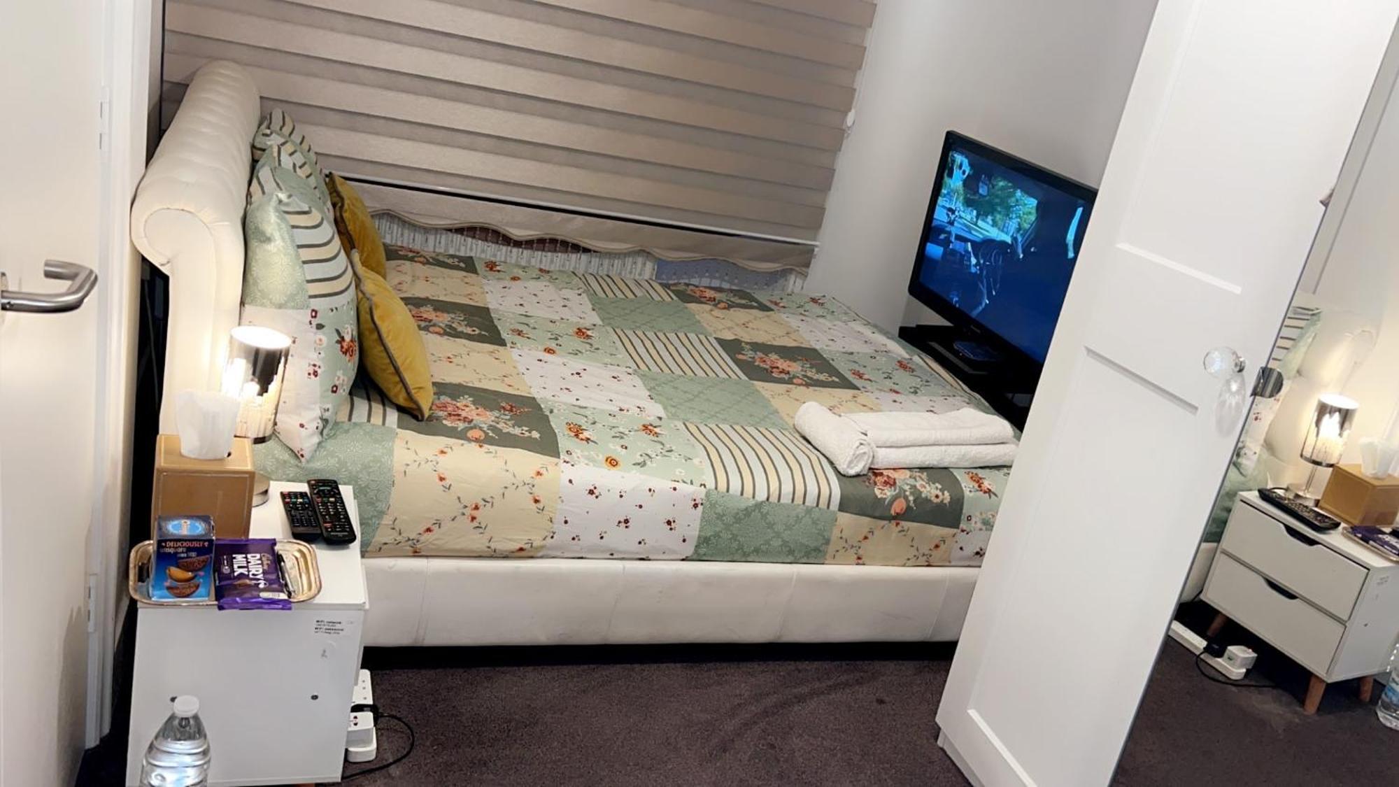Deluxe Garden Apartment London Bagian luar foto